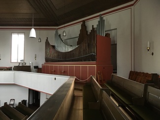 Die Orgel, von der Empore aus gesehen