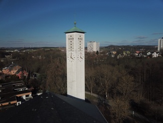 Der Turm der Lutherkirche aus der Luft